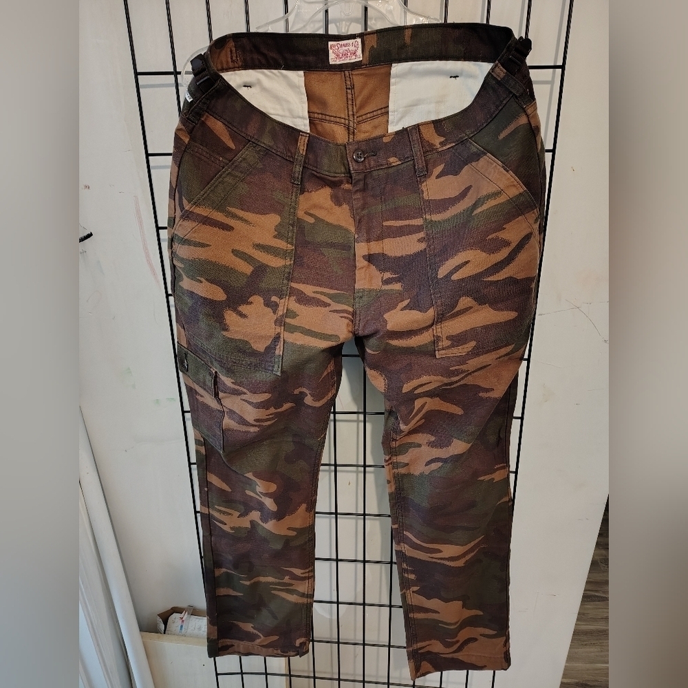 Levi’s Camo Cargo Pants